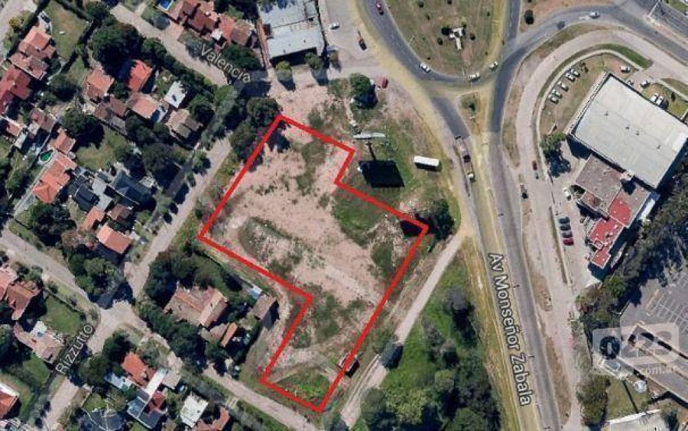 Por excepci�n, buscan construir un mini shopping en Constituci�n y Ruta 2
