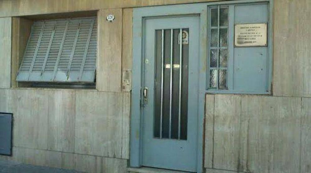 Asaltaron un registro automotor en pleno centro