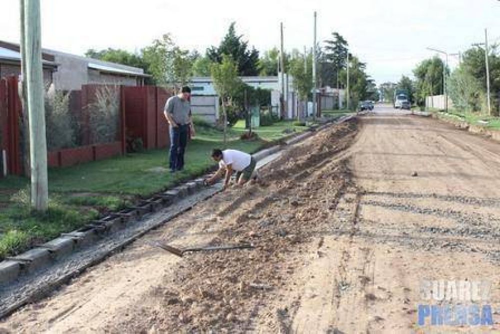 En Coronel Su�rez pavimentaron unas 20 cuadras en el Barrio San Mart�n