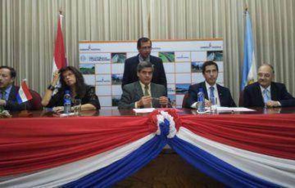 Bacileff asisti� a la reuni�n de Asunci�n anunciada por NORTE, que el gobierno provincial hab�a intentado desmentir