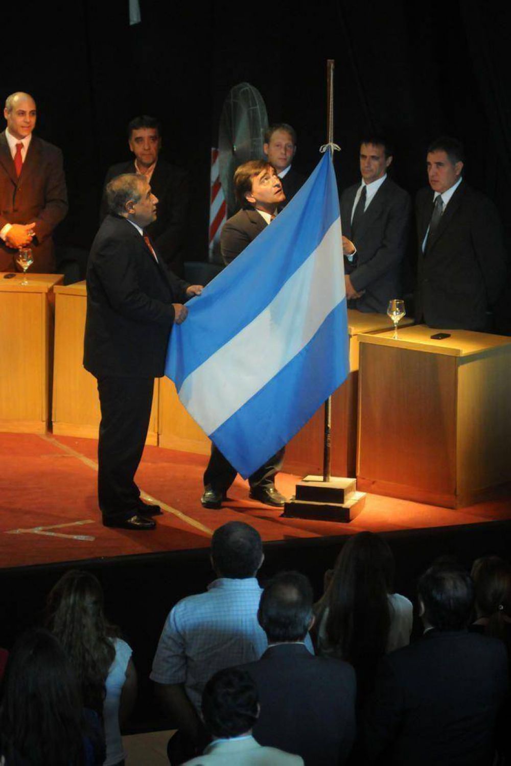 Toledo prometi� que no subir� los impuestos
