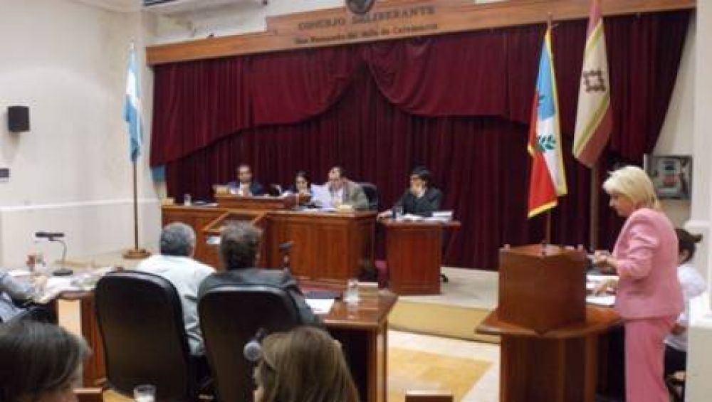 El CD capitalino celebr� la primera sesi�n ordinaria