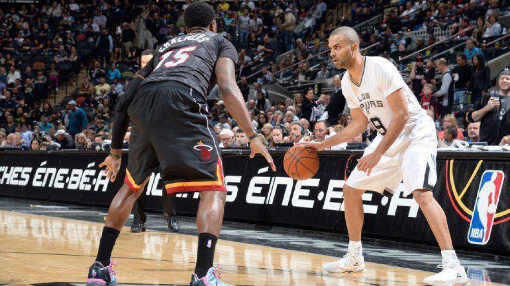 Los Spurs se tomaron revancha y vencieron a los Heat por 111 a 87