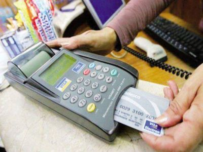 Las compras con tarjetas no deben tener recargo
