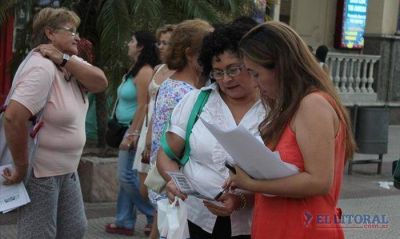 De 300 correntinas, un 58 % trabaja en �negro�