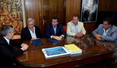 Acceso Sur: Se firm� un convenio que garantiza la construcci�n de la tercera trocha