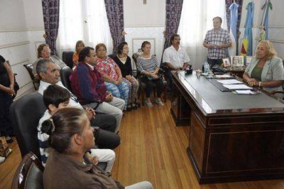 La Intendente Stella Giroldi entreg� nuevas Pensiones Nacionales y Municipales