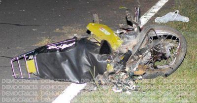 Fatal accidente de tr�nsito Camino al Balneario: muri� un joven motociclista