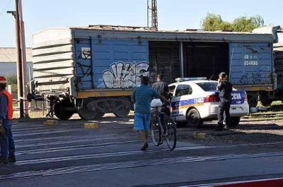 Falleci� la mujer que fue arrollada por un tren