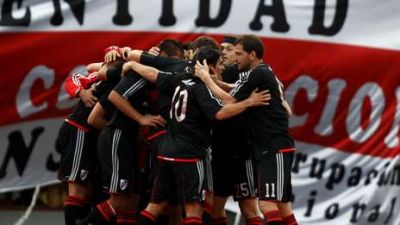 Invicto Monumental