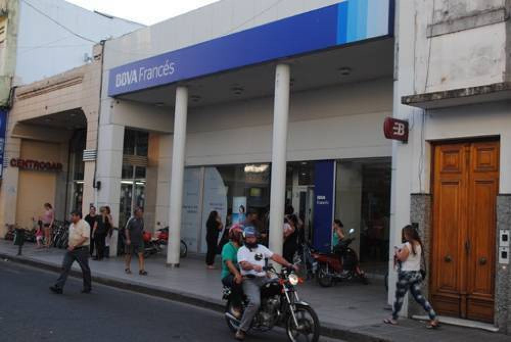 Entraron al banco Franc�s sin que la alarma los detecte: no robaron nada