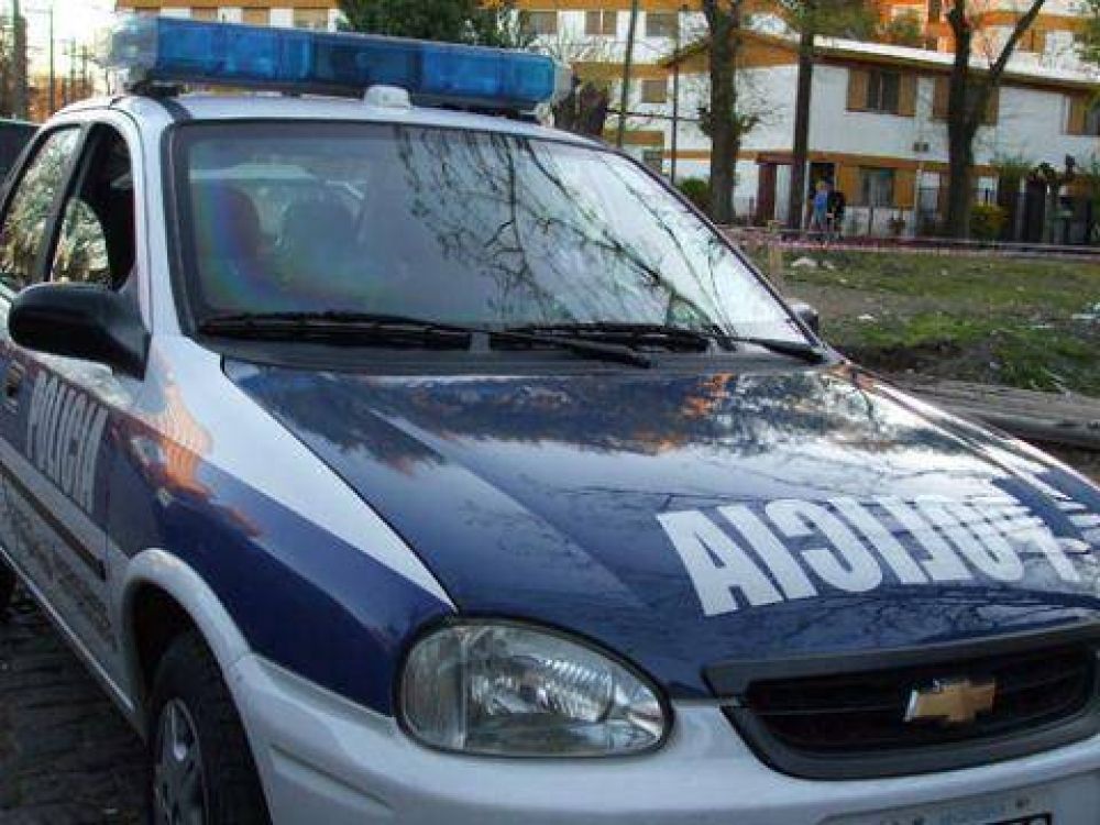 Una mujer le asest� tres pu�aladas a otra en 19 y 163
