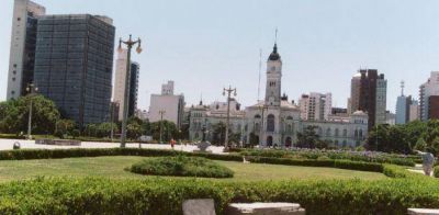 Brutal asalto al hijo de un Juez en Plaza Moreno