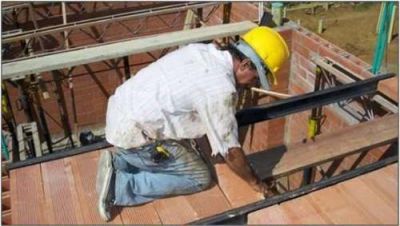 SUSPENDEN UNA OBRA EN CONSTRUCCI�N EN AVENIDA BOLIVIA