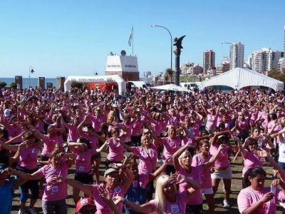 Gran cantidad de mujeres participaron en los 5k Nativa Mujer de Mar del Plata 