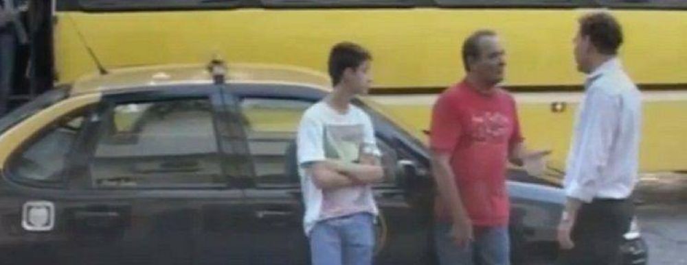 Ingenio rosarino: taxista dise�a mecanismo para conducir sin usar las piernas