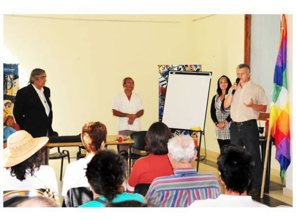 Ateneo de Lengua y Cultura Guaran abri sus puertas en Entre Ros