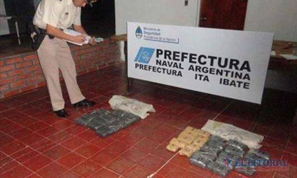 It Ibat: Prefectura secuestr 20 kilos de droga en el monte