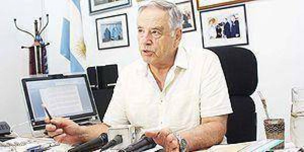 El ministro de Cultura y Educaci�n reprob� los m�todos de reclamo
