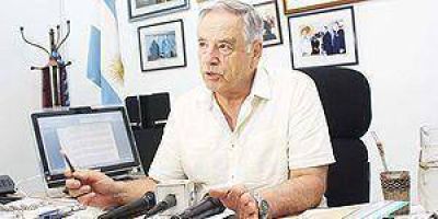 El ministro de Cultura y Educaci�n reprob� los m�todos de reclamo