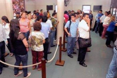 Vecinos indignados ante aumentos de hasta un 100% en facturas de luz