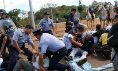 ATE present� un "prontuario represivo" de Closs