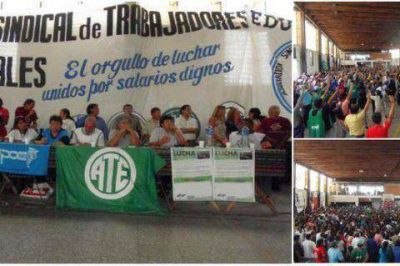 Asamblea de Trabajadores Estatales: No hay soluci�n, sigue la lucha