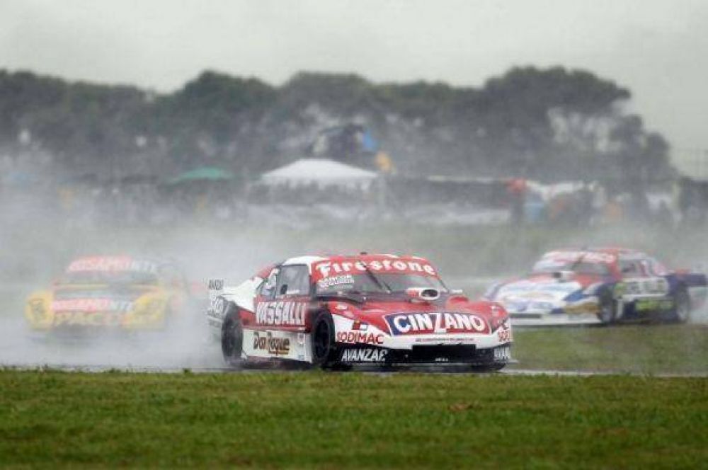 La lluvia le complic� la final a Mat�as