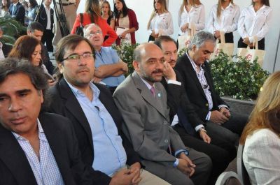 La provincia mejorar la comercializaci�n de la vitivinicultura y promover el aceite de Oliva
