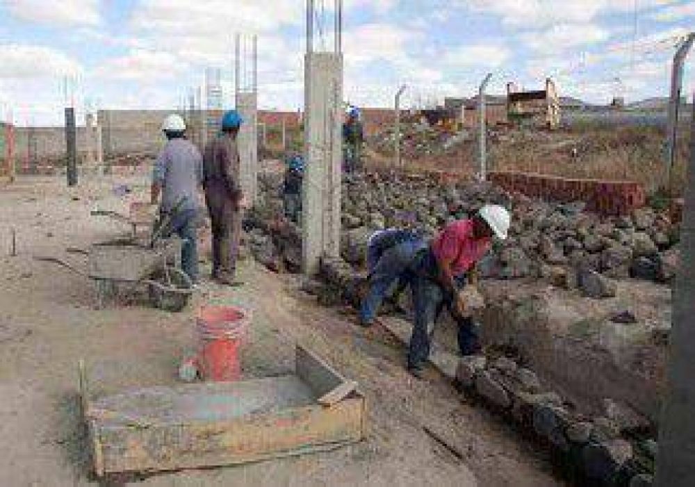 Avanza la construcci�n de la planta de procesamiento de lana 