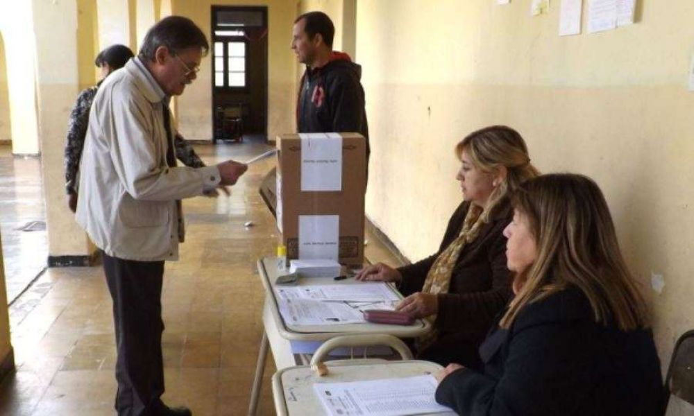 Lista opositora a De Leonardi denuncia trabas impuestas por la Junta Electoral