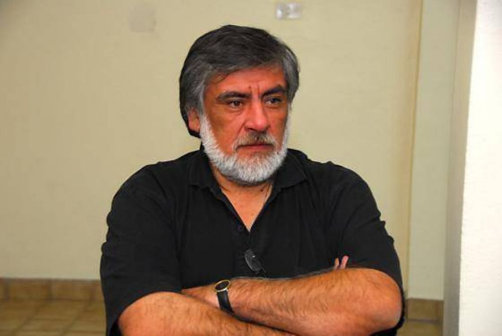 C�rdoba pidi� que Peralta se re�na con los intendentes y �recomponga� el env�o de fondos