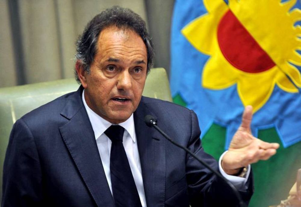 Scioli dice que no le "da bola" a la encuesta que lo iguala con Randazzo