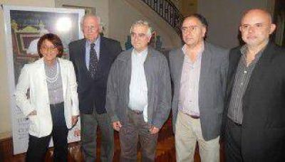 Pino, �a disposici�n� de la Iglesia