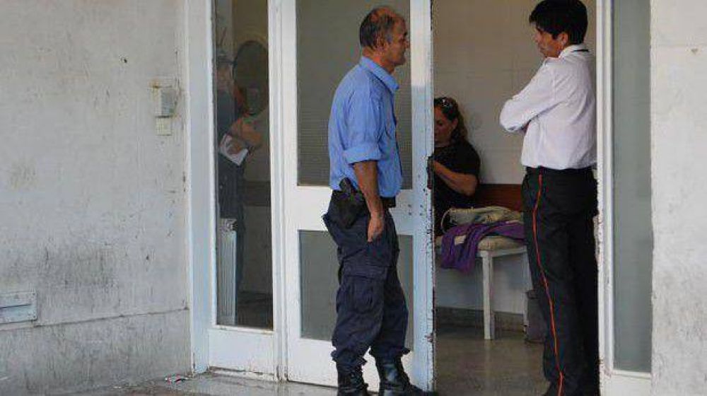Recibi� dos tiros en la espalda tras un incidente en el barrio Mosconi