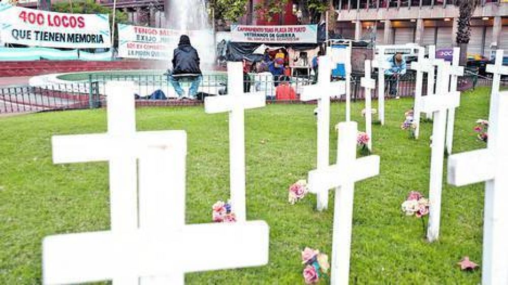 Cumple 6 a�os el acampe m�s largo de la historia en Capital