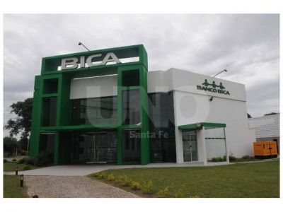 Comenz� a funcionar la sucursal de Banco Bica en el Puerto de Santa Fe