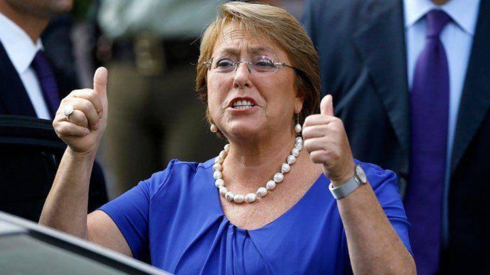 Bachelet asume como presidente de Chile