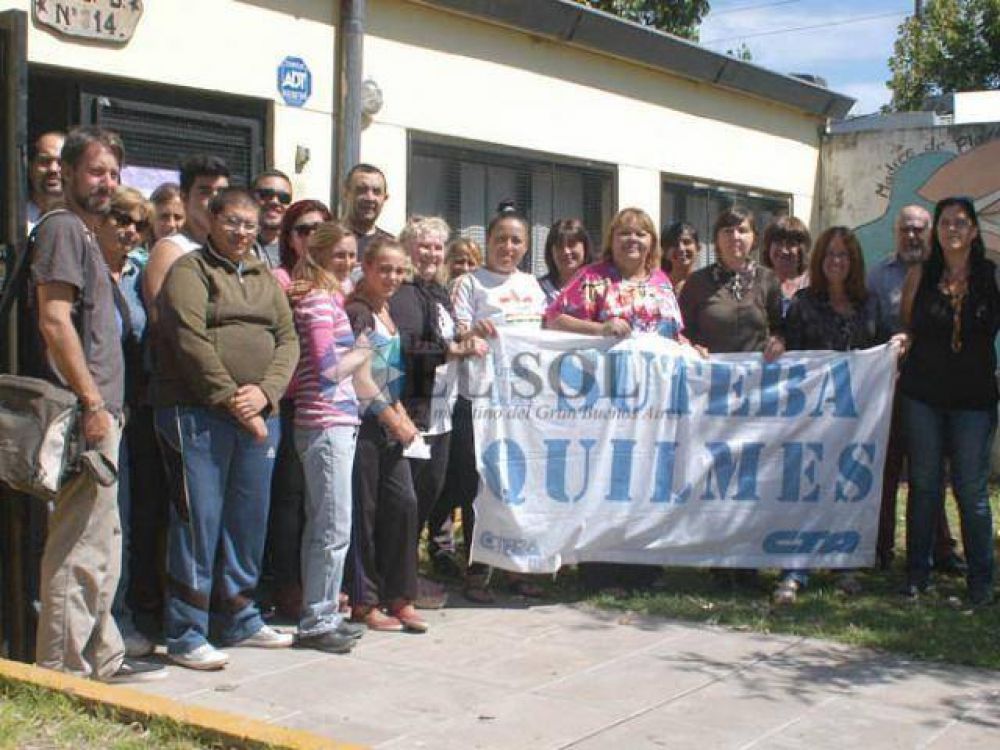 Sigue el paro de los docentes