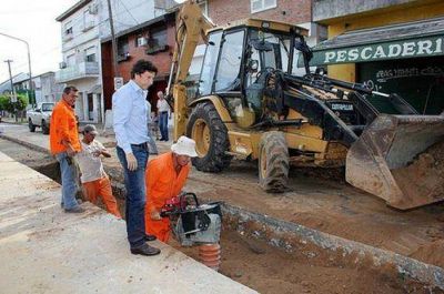 Avanzan las obras de construcci�n del desague Larumbe en San Isidro