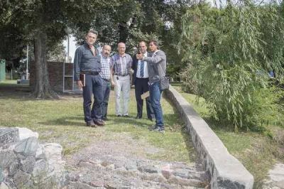 Obras h�dricas: Inza visit� el Club de Remo y se comprometi� a trabajar en conjunto