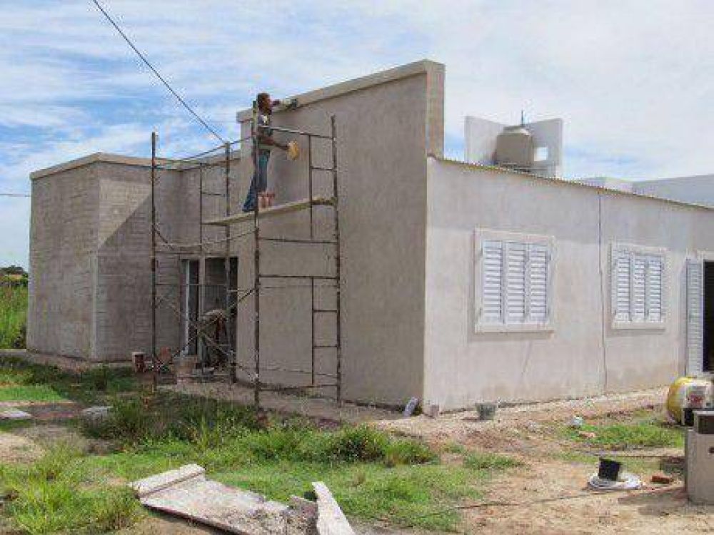 Avanza la construccin de 32 viviendas por Crculo Cerrado en Pehuaj
