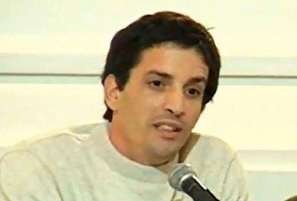 Tras compartir panel con Mariotto, el soci�logo Aritz Recalde marc� los desaf�os de la universidad p�blica
