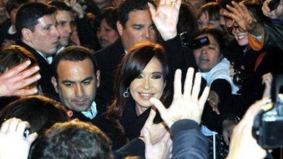 Cristina viene a La Plata para inaugurar obras en el Espa�ol