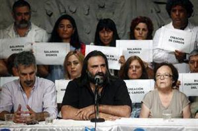 Los docentes bonaerenses seguir�n con la huelga