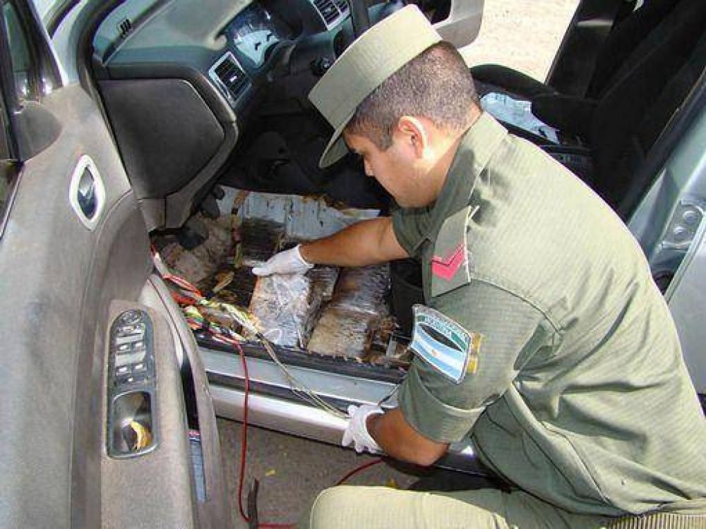 Gendarmer�a secuestr� casi media tonelada de marihuana 