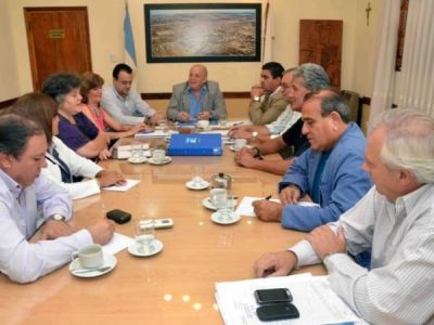 Vecinos pidieron a Merlo la construcci�n de un balneario