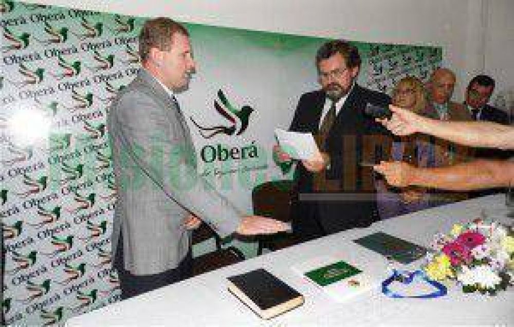 Daniel Behler asumi� como Secretario de Coordinaci�n municipal