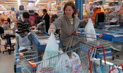 Los supermercados no entregar�n m�s bolsas pl�sticas