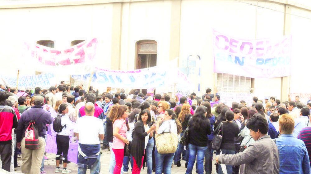 El gobierno actuar� �de acuerdo a la ley�